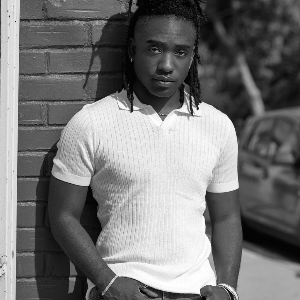 white knit open collar polo with ribbed stitching
