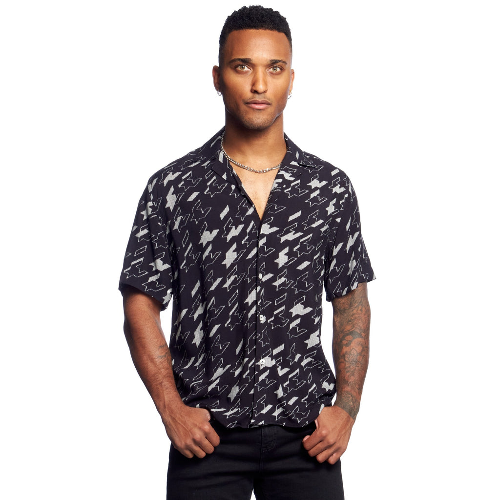 Invader Relaxed Fit Short Sleeve Button Down Shirt  Eight-X BLACK S 