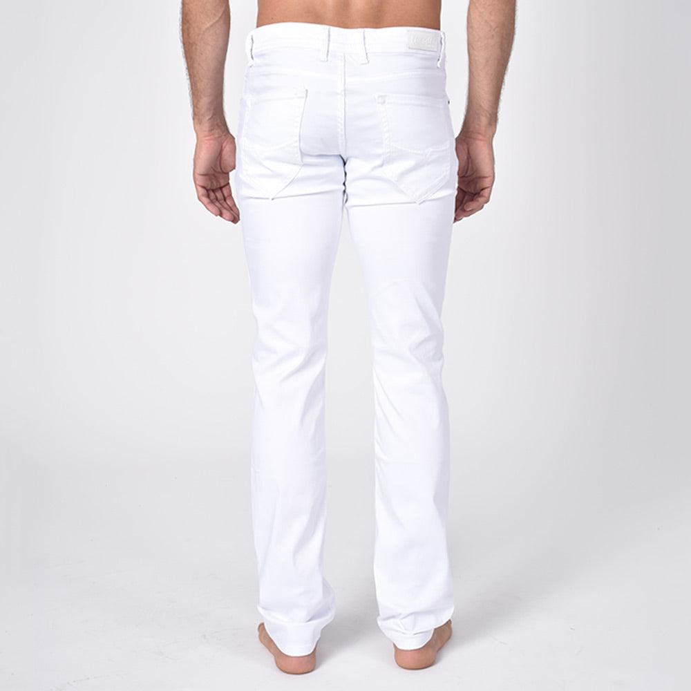 Model Wearing White, Slim Fit Jeans, Back View Showing Pockets
