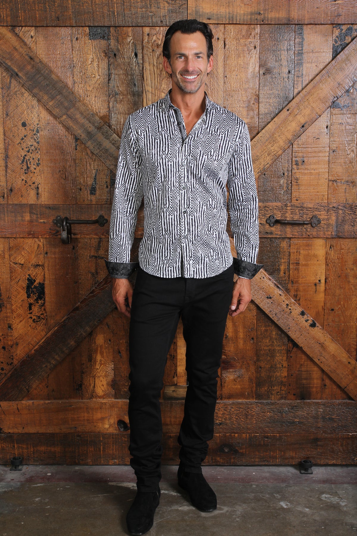 Chevron Black And White Button Down Shirt W/ Trim Long Sleeve Button Down EightX WHITE S 