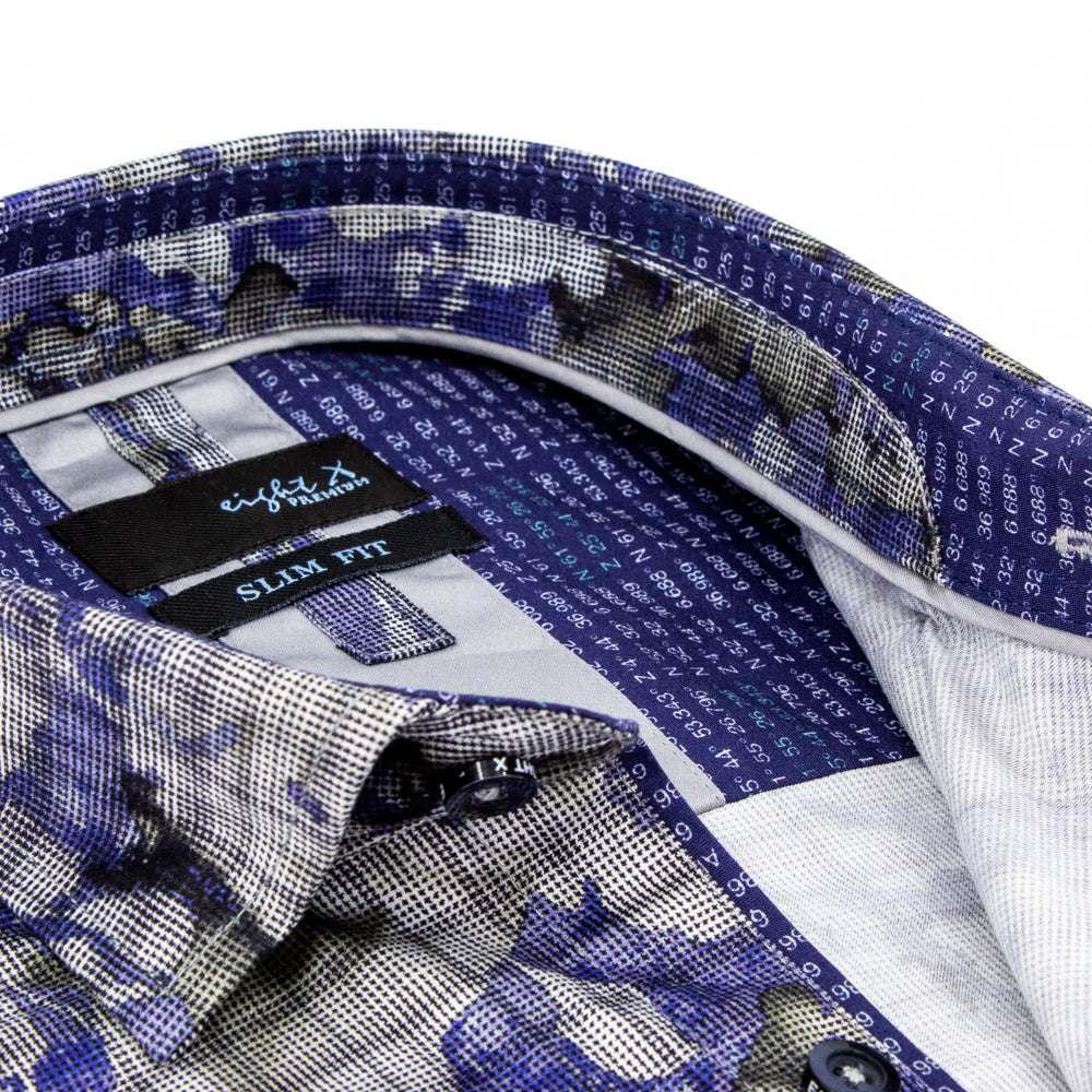 Detail of navy collar trim.
